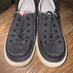 Kids Size 1 Billy Classic Lace Low