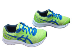 ASICS UNISEX RUNNING/ATHLETIC/TRAINING SNEAKS….SIZE 3.5….EXCELLENT CONDITION