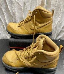 Nike Manoa LTR Boots US 6Y BQ5372-700 Wheat/Black Colorway Classic Hiking Shoes