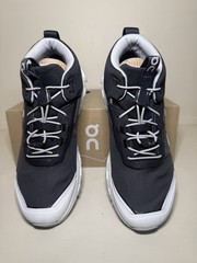 On Cloud Cloudhero Mid Waterproof Size 4 Youth 5.5 Wmn Black White 3YD30020299