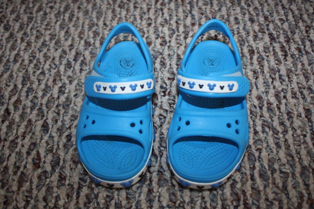 Crocs Kids Fun Lab Crocband II Disney Mickey Mouse Sandal Size C8 Blue