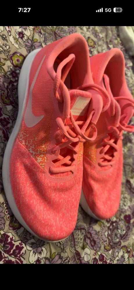 Nike Flex Contact Kids US 8 Pink/White Lace-Up Low Top Running Sneakers