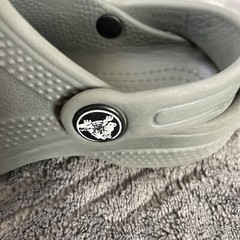 crocs iconic comfort clogs Kids Size 9 Gray Sandal Slide Slip On