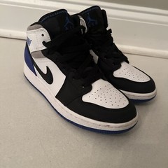 AIR JORDAN 1 MID BLUE AND GREY ( Size 4)