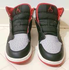 Air Jordan 1 Mid Bred Shadow GS Size 7Y