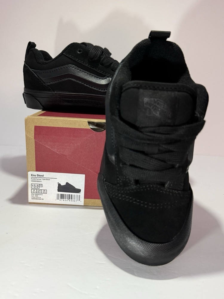 Vans Knu Skool Youth 13– Triple Black Suede/Canvas – VN000EB9GDY – NEW IN BOX