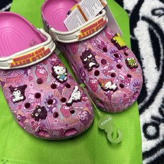 Crocs hello kitty clogs C-12 👧 Limited Edition Fast Shipping.