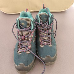 Regatta Kids Hiking Boots. Teal. Lace Up. 3
