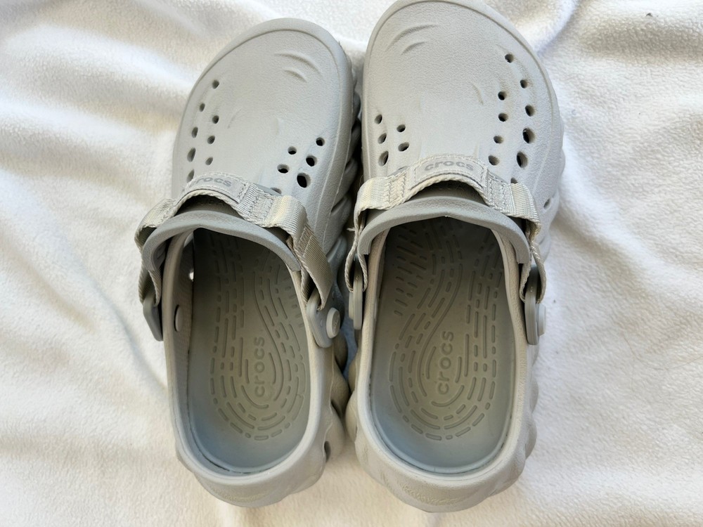 Crocs Echo Clog Atmosphere Light Gray Kids J3 Youth 3 Lightweight Comfort Slide