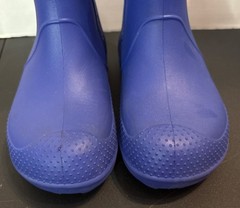 CROCS Blue HANDLE IT Rubber Boots Kids Junior Size 2