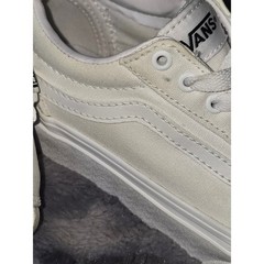 Kids White Vans Ward Pressed Canvas Low Top Sneakers Size 2 big kids