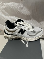 NEW BALANCE 1906R Running Shoes Kids Size 6.5 Grey/Black
