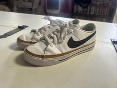 Size 7 (GS) – Nike Court Legacy Low White Desert Ochre