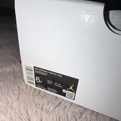 Jordan 4 White Thunder – SIZE 6y