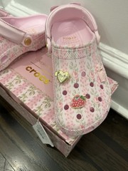 Crocs x LoveShackFancy Clogs Kids Size J6 -Girls Pink Classic Clogs With Charms