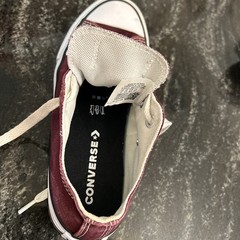 Converse Chuck Taylor All Star Maroon Canvas Low Top Youth Sneakers Size 2 kids