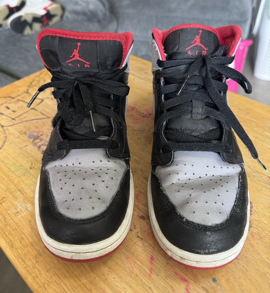 Jordan Air Jordan 1 High Top Leather Sneakers Black/Gray/Red 6.5Y DQ8423-006