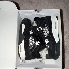 Jordan 4 White Thunder – SIZE 6y