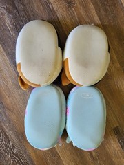Lot Of 2 Prs Squishmellow Kid Plush Slippers Cam The Cat & Conner The Cow Sz 4/5