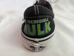 Vans x Marvel Comics (Hulk) Sneakers, Kids Size 3
