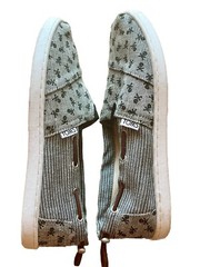 New Without Tags Toms Bimini Gray Chambray Skull Crossbones Stripes Y6