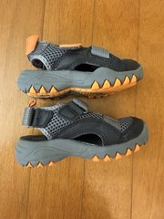 Cat & Jack Unisex Kids Gray/Orange/Black Mesh Hook & Loop Sneakers Size 6