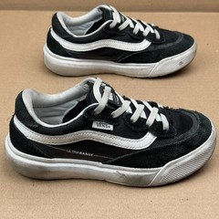 Vans UltraRange Kids Shoes Black White Size 2.0 US / 32.5 EUR