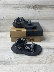 TEVA HURRICANE XLT 2 Toro Black SANDALS UNISEX Toddler Kids Size: 4 NIB!