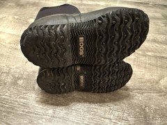 BOGS classic High Handle Waterproof Insulated Youth Boots Black Sz 9