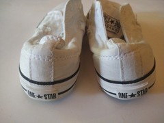 Converse Shoes Kids Teens Size 4.5 White Chuck Taylor One All Star Sneakers