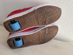 Heelys Pro 20 Prints Red Checkered Skate Shoes Size 7 Youth Sneakers