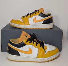 Nike Air Jordan 1 Low Taxi White GS 553560-701 Size 7Y / Women’s 8.5 – Good Cond