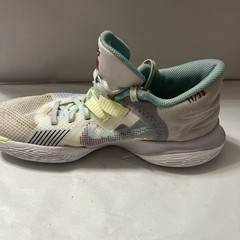 Kyrie Flytrap VW2 Shoes CZ4100-102 Basketball Shoes Size 7