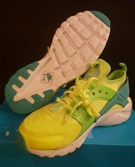 Nike Air Huarache Run Ultra DB Doernbecher 898635-700 Size 5Y RARE!!!!