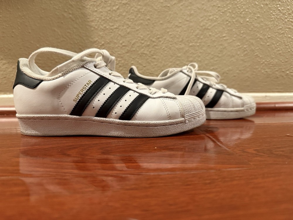 adidas Superstar White Black Shell Toe Sneakers Girls 4 Women’s 5.5 C77154