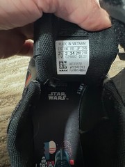 size 2.5 adidas Star Wars x 4uture RNR K ‚Black Scarlet‘ FV5792