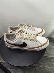 Size 5 (GS) – Nike Court Legacy Low White Desert Ochre