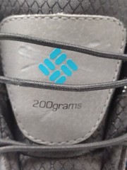 COLUMBIA Boots WATERPROOF Snow Hiking 200grams Sz 7 UNISEX Black Omni-heat