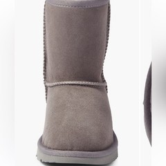NWT UGG Gray Classic ll short Boot kids size 3