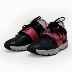 Nike Team Hustle D8 Youth Size 2Y Black Pink Basketball Shoes 881942-002