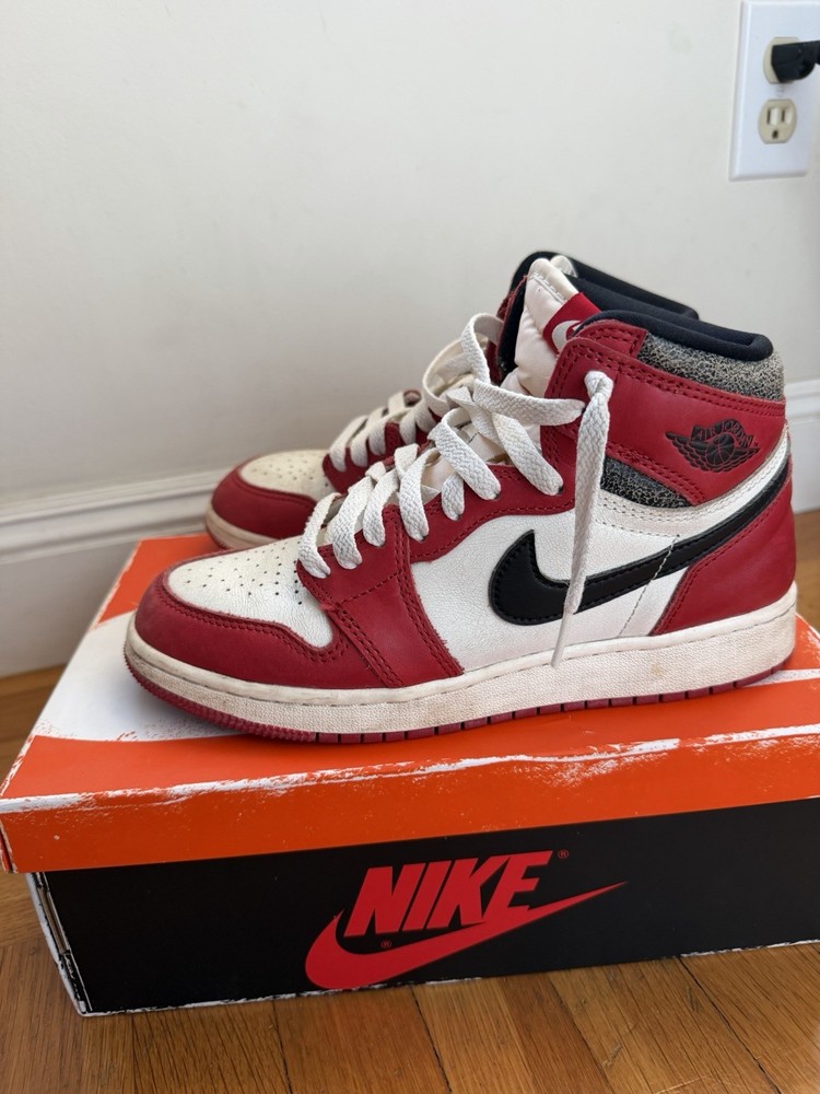 Air Jordan 1 High OG “Lost & Found / Chicago” – Youth 5.5 (W 7) – OG Box – Used