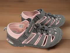 Weestep Boys and Girls Closed Toe Quick Dry Beach Hiking Sandal Pink Gray Sz 13