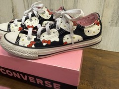 Hello Kitty x Converse Collab Kid’s Chuck Taylor Girls Size 13 Shoes Rare