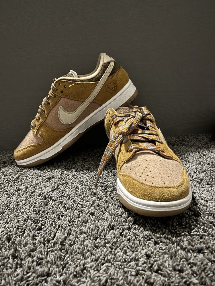 Dunk Low “Teddy Bear” Size 7Y DZ5350-288 Slightly Used No Box
