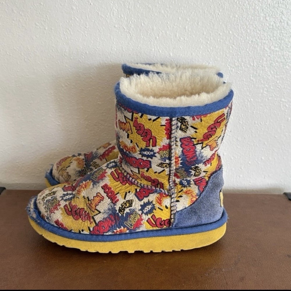Kids UGG Comic Print
