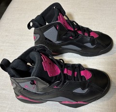 Nike Air Jordan True Flight GS Black Deadly Pink 342774-009 Size 4.5Y / Women 6