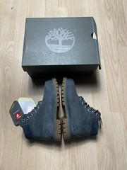 Timberland 6in Premium Boots Gray Classic 12 Youth New In Box Primaloft