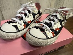 Hello Kitty x Converse Collab Kid’s Chuck Taylor Girls Size 13 Shoes Rare