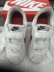 Nike Cortez Basic SL Kids Child size 1.5 Super Great Condition.