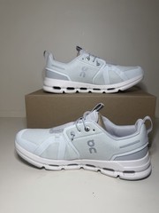 On Cloud Cloud Sky Ice Glacier 3YD11440608 Youth 4.5 Woman’s Size 6